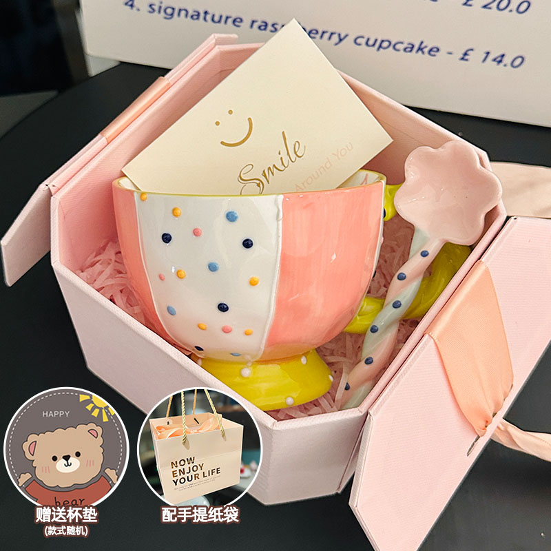 High-Quality Girls' Ceramic Drinking Cup with Underglaze Color and Spoon for Yogurt and Oatmeal Breakfast High-Quality Girls' Ceramic Drinking Cup with Underglaze Color and Spoon for Yogurt and Oatmeal Breakfast