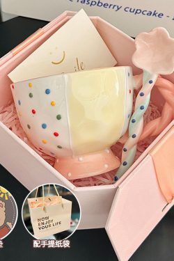High-Quality Girls' Ceramic Drinking Cup with Underglaze Color and Spoon for Yogurt and Oatmeal Breakfast