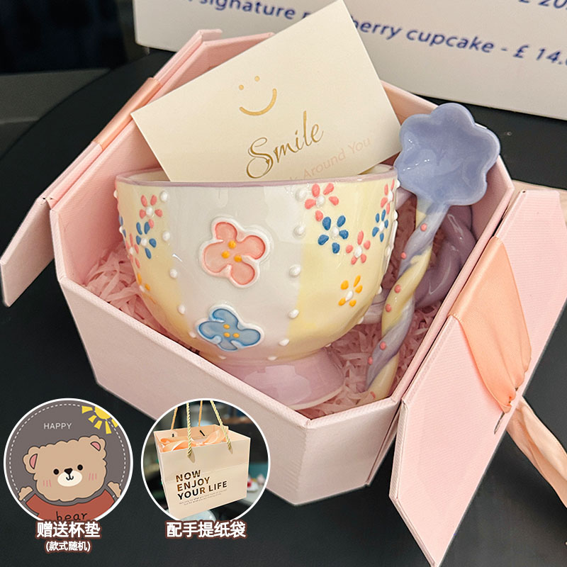 High-Quality Girls' Ceramic Drinking Cup with Underglaze Color and Spoon for Yogurt and Oatmeal Breakfast High-Quality Girls' Ceramic Drinking Cup with Underglaze Color and Spoon for Yogurt and Oatmeal Breakfast