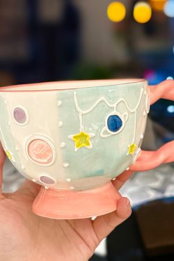 High-Quality Girls' Ceramic Drinking Cup with Underglaze Color and Spoon for Yogurt and Oatmeal Breakfast