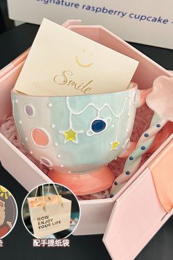 High-Quality Girls' Ceramic Drinking Cup with Underglaze Color and Spoon for Yogurt and Oatmeal Breakfast