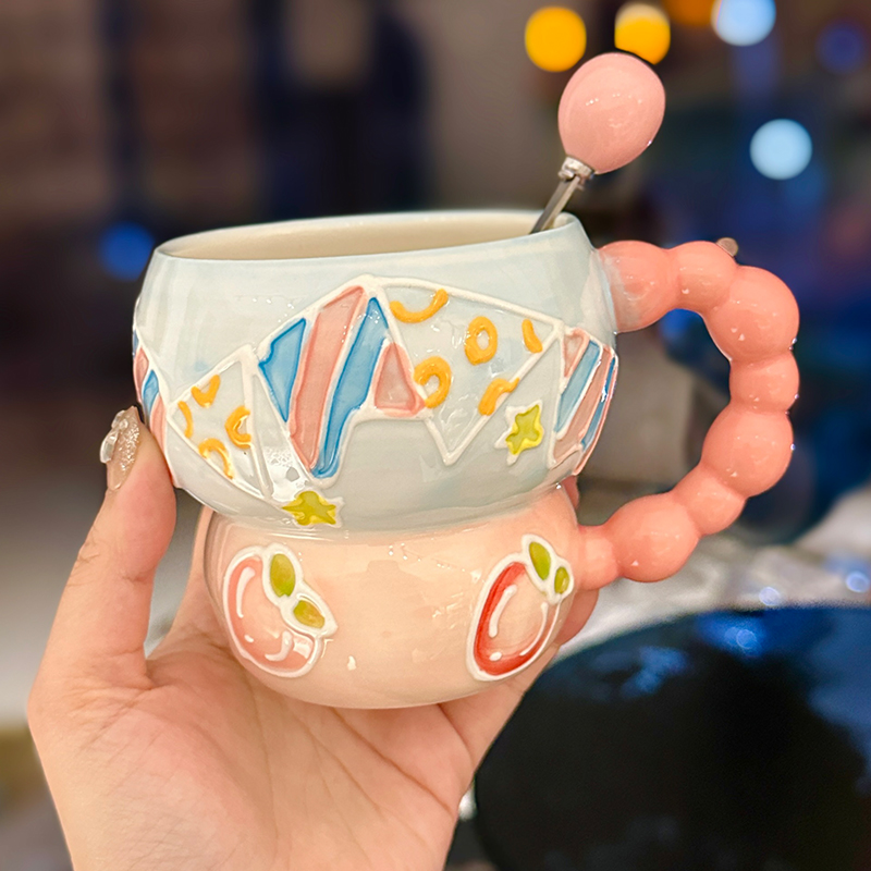 High-Quality Girls' Ceramic Drinking Cup with Underglaze Color and Spoon for Yogurt and Oatmeal Breakfast High-Quality Girls' Ceramic Drinking Cup with Underglaze Color and Spoon for Yogurt and Oatmeal Breakfast