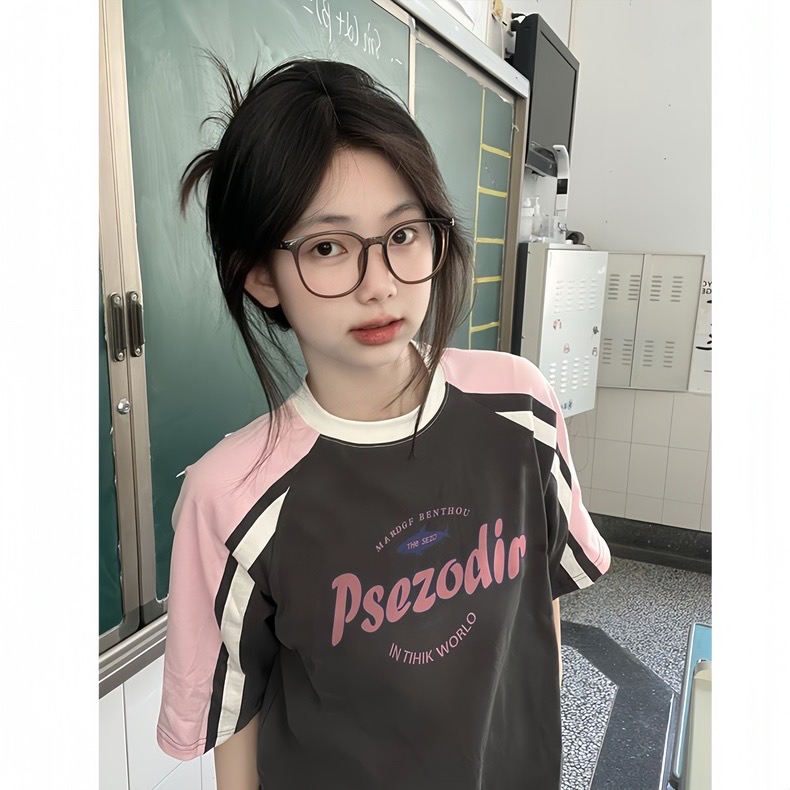 High Street Color-Blocking Short Sleeve T-Shirt for Women - Pink & Dark Gray, Trendy Summer Top for Juniors, Y2K Style High Street Color-Blocking Short Sleeve T-Shirt for Women - Pink & Dark Gray, Trendy Summer Top for Juniors, Y2K Style