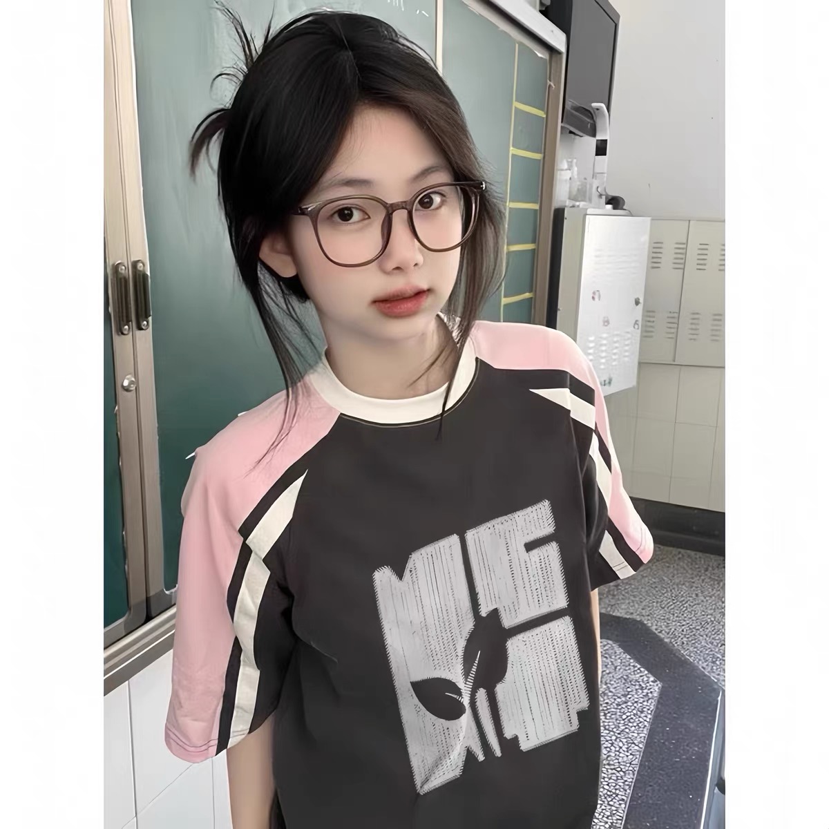 High Street Color-Blocking Short Sleeve T-Shirt for Women - Pink & Dark Gray, Trendy Summer Top for Juniors, Y2K Style High Street Color-Blocking Short Sleeve T-Shirt for Women - Pink & Dark Gray, Trendy Summer Top for Juniors, Y2K Style