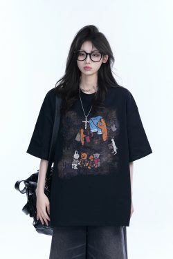 High Street Graffiti Short-Sleeve T-Shirt for Women - Casual Loose-Fit Summer Tee with 