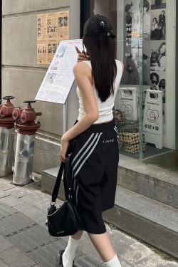 High Street Vintage Black Shorts for Women - Summer Loose Fit Three-Stripe Cropped Wide-Leg Sports Pants