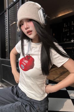 High-Stretch Slim Fit Short-Sleeve T-Shirt for Women with Fun Apple Print - Korean Style Cotton Top