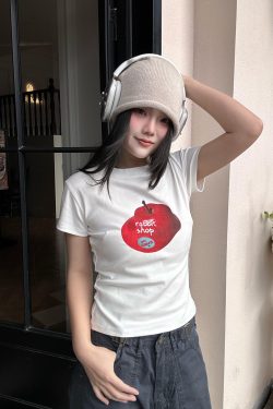 High-Stretch Slim Fit Short-Sleeve T-Shirt for Women with Fun Apple Print - Korean Style Cotton Top