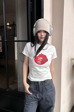 High-Stretch Slim Fit Short-Sleeve T-Shirt for Women with Fun Apple Print - Korean Style Cotton Top
