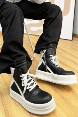 High-Top Black and White Skate Shoes for Men and Women, Trendy Platform Martin Boots, Inverted Triangle Design, Street Style