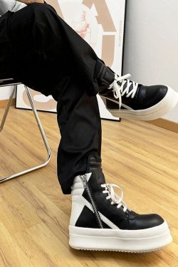High-Top Black and White Skate Shoes for Men and Women, Trendy Platform Martin Boots, Inverted Triangle Design, Street Style
