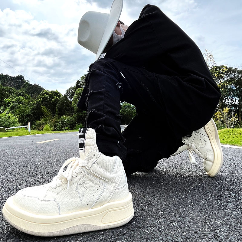 High-Top Sneakers for Men & Women, Trendy Streetwear Sports Shoes, Thick-Soled All-White Martin Boots, Height-Increasing Style High-Top Sneakers for Men & Women, Trendy Streetwear Sports Shoes, Thick-Soled All-White Martin Boots, Height-Increasing Style