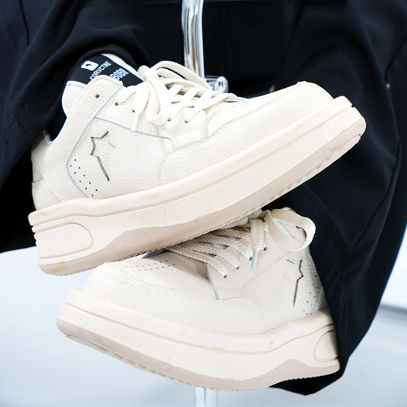 High-Top Sneakers for Men & Women, Trendy Streetwear Sports Shoes, Thick-Soled All-White Martin Boots, Height-Increasing Style High-Top Sneakers for Men & Women, Trendy Streetwear Sports Shoes, Thick-Soled All-White Martin Boots, Height-Increasing Style