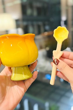 High-Value Peach Ceramic Water Cup with Spoon - Cute Girls' High-Footed Ice Cream Dessert Mug