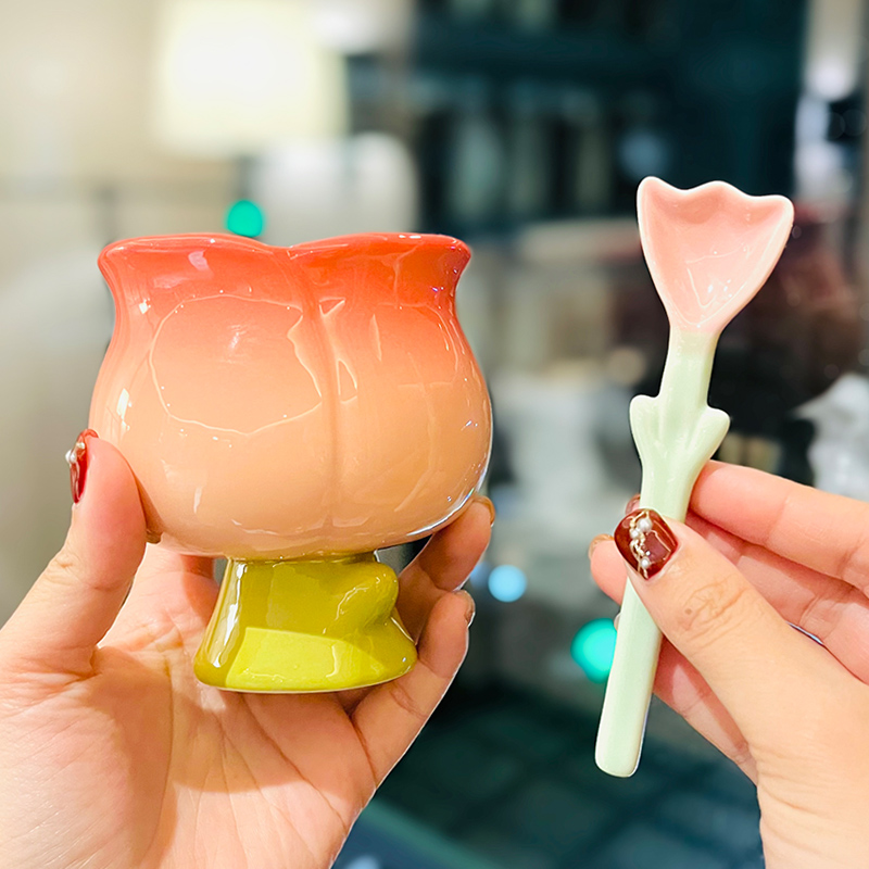 High-Value Peach Ceramic Water Cup with Spoon - Cute Girls' High-Footed Ice Cream Dessert Mug High-Value Peach Ceramic Water Cup with Spoon - Cute Girls' High-Footed Ice Cream Dessert Mug