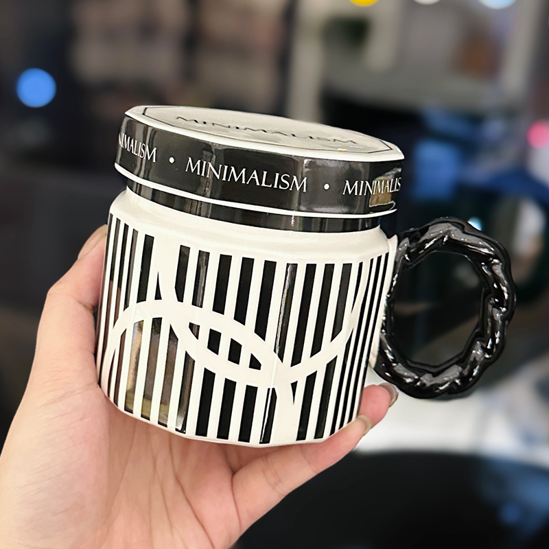 High-Value Small Dog Mug with Lid and Spoon for Office, Cute Water Cup, Oatmeal Breakfast Mug, Pet Lover Gift High-Value Small Dog Mug with Lid and Spoon for Office, Cute Water Cup, Oatmeal Breakfast Mug, Pet Lover Gift