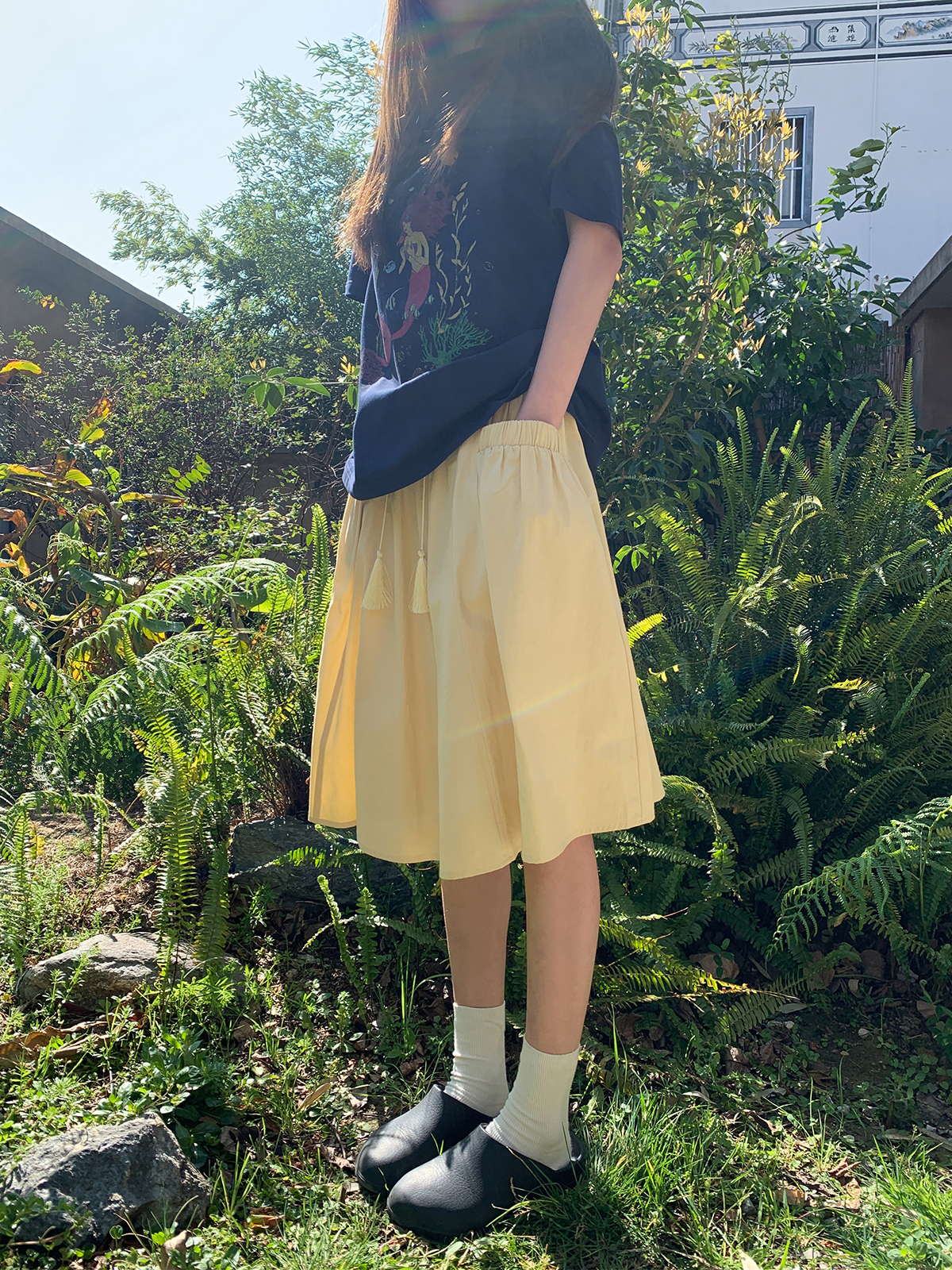 High-Waisted A-Line Short Skirt for Women, Elastic Pleated Big Pocket Tassel Design, Summer 2025 Petite Fashion Trend High-Waisted A-Line Short Skirt for Women, Elastic Pleated Big Pocket Tassel Design, Summer 2025 Petite Fashion Trend