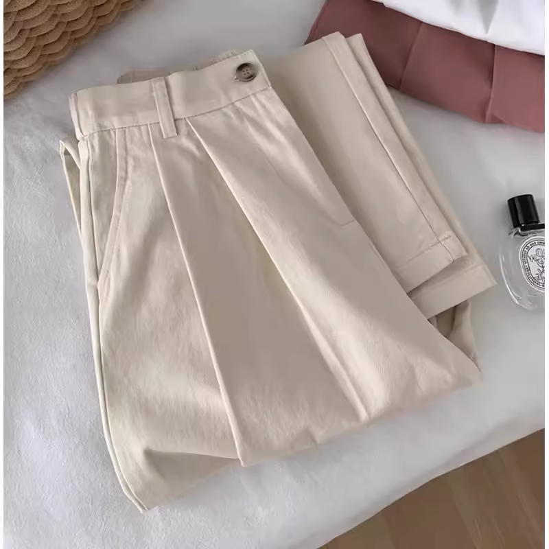 High-Waisted Black Plus Size Balloon Pants for Women - Casual Wide-Leg Nine-Point Trousers for Summer Style High-Waisted Black Plus Size Balloon Pants for Women - Casual Wide-Leg Nine-Point Trousers for Summer Style