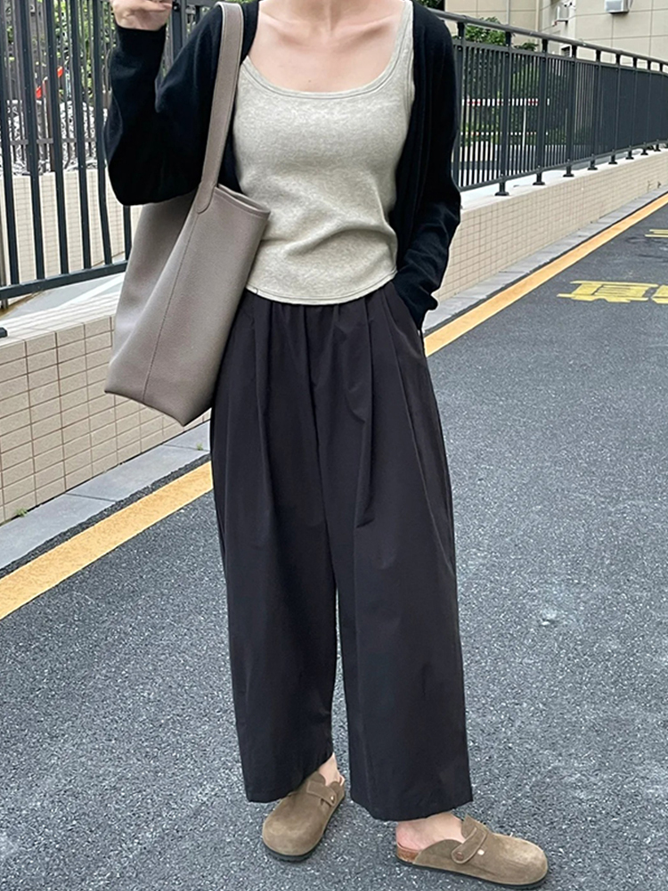 High-Waisted Black Plus Size Balloon Pants for Women - Casual Wide-Leg Nine-Point Trousers for Summer Style High-Waisted Black Plus Size Balloon Pants for Women - Casual Wide-Leg Nine-Point Trousers for Summer Style