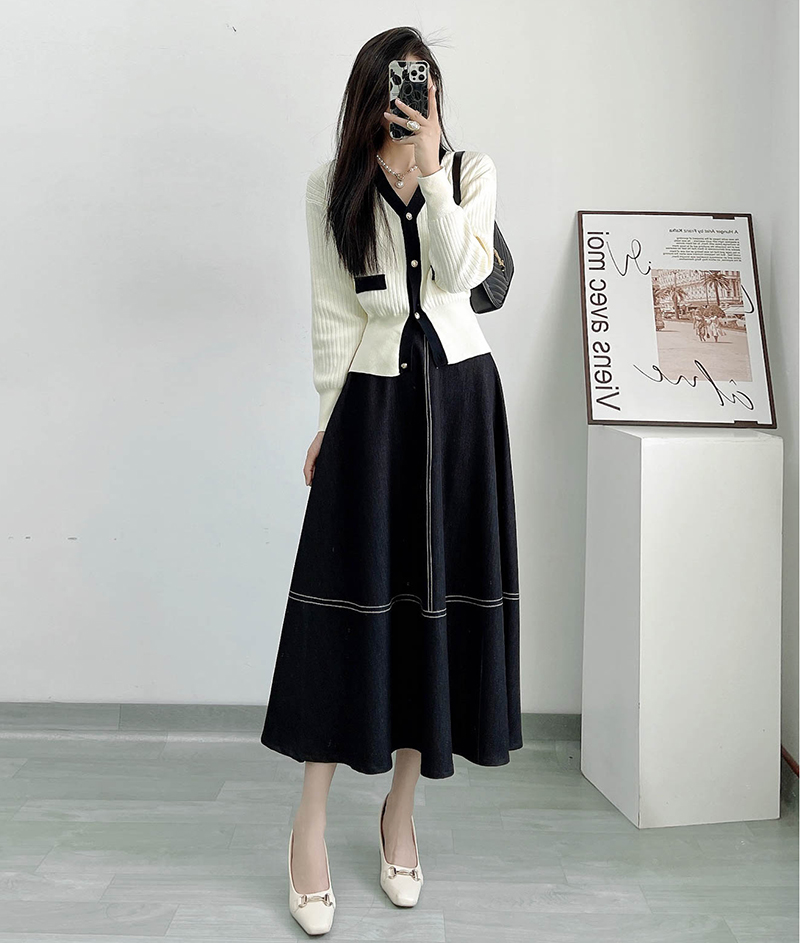 High-Waisted Color-Blocked A-Line Denim Skirt with Zipper - Flattering Flared Design for Spring and Summer 2025 High-Waisted Color-Blocked A-Line Denim Skirt with Zipper - Flattering Flared Design for Spring and Summer 2025