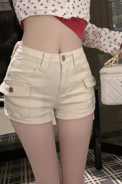 High-Waisted Denim Shorts for Women in Milk White - Slimming Hot Girl Style, Pure Desire, Trendy Summer Fashion