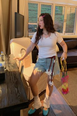 High-Waisted Distressed Denim Shorts for Women - Plus Size Trendy Summer 2025 Fashion