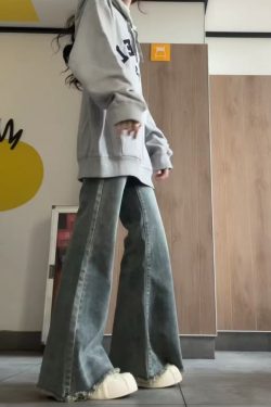 High-Waisted Flared Pants for Women - Loose Fit Denim Micro-Flare in 2025 Style, Perfect for Petite and Plus-Size Figures