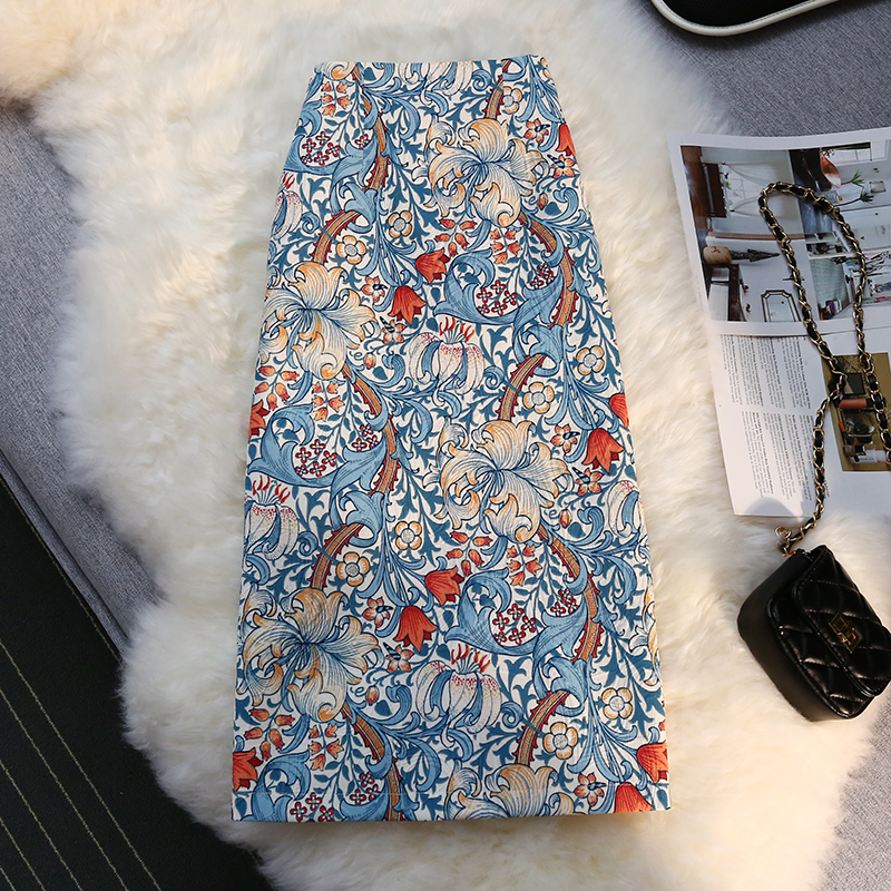 High-Waisted Floral Midi Skirt for Women - Retro A-Line Bodycon Design, Perfect for Summer 2022 Fashion High-Waisted Floral Midi Skirt for Women - Retro A-Line Bodycon Design, Perfect for Summer 2022 Fashion
