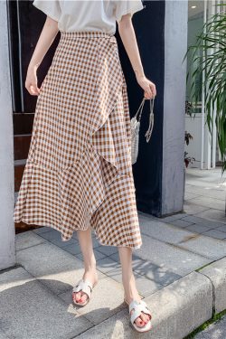 High-Waisted Irregular A-Line Plaid Skirt for Women with Curvy Hips and Thighs - Summer Fashion Essential