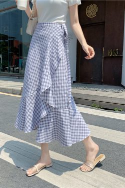High-Waisted Irregular A-Line Plaid Skirt for Women with Curvy Hips and Thighs - Summer Fashion Essential