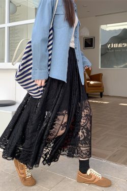 High-Waisted Lace Fairy Half-Length Qipao Underskirt - Elegant Drape Pleated Mesh A-Line Skirt for Chic Layering