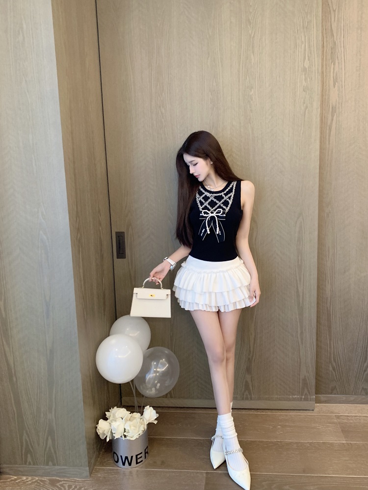 High-Waisted Pleated Short Skirt for Women - Slimming White Cake Skirt, Y2K Internet Celebrity Style High-Waisted Pleated Short Skirt for Women - Slimming White Cake Skirt, Y2K Internet Celebrity Style