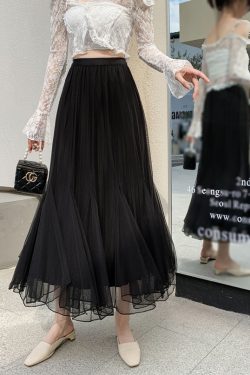 High-Waisted Retro Apricot Tulle Mermaid Skirt for Women, Fluffy A-Line with Draping Effect, Irregular Design, Slimming Fit