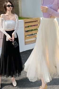High-Waisted Retro Apricot Tulle Mermaid Skirt for Women, Fluffy A-Line with Draping Effect, Irregular Design, Slimming Fit