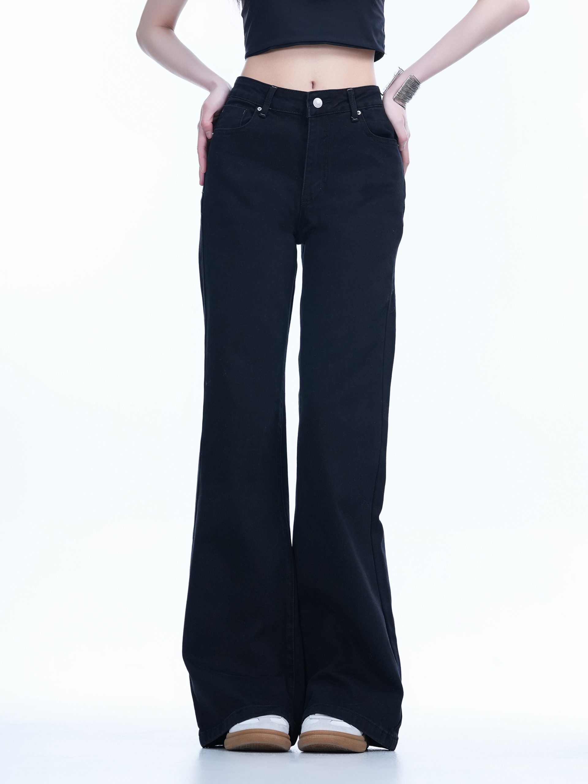 High-Waisted Retro Black Flared Jeans for Women, Slimming Floor-Length Summer Style, 90s Inspired Fashion High-Waisted Retro Black Flared Jeans for Women, Slimming Floor-Length Summer Style, 90s Inspired Fashion