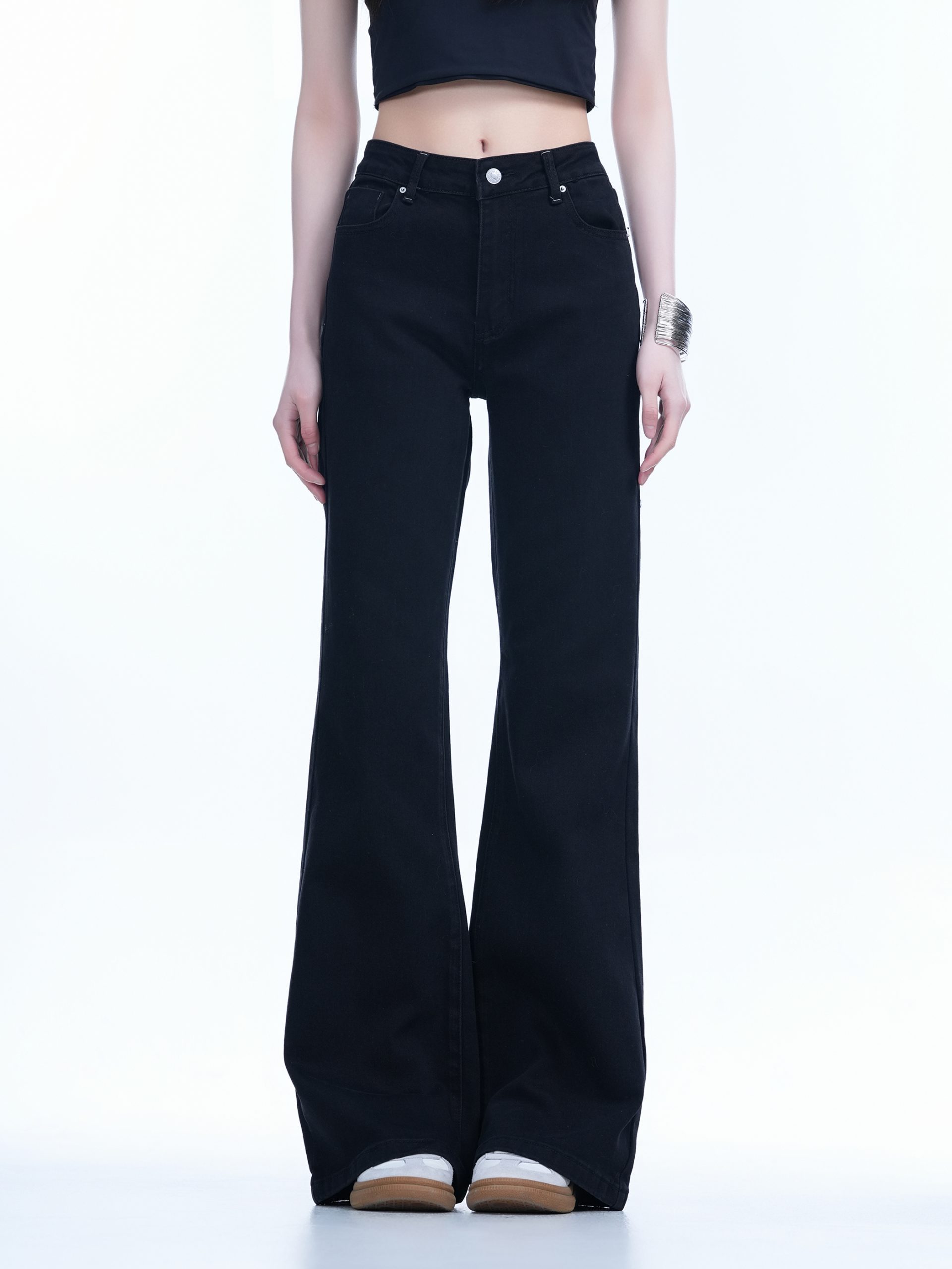 High-Waisted Retro Black Flared Jeans for Women, Slimming Floor-Length Summer Style, 90s Inspired Fashion High-Waisted Retro Black Flared Jeans for Women, Slimming Floor-Length Summer Style, 90s Inspired Fashion