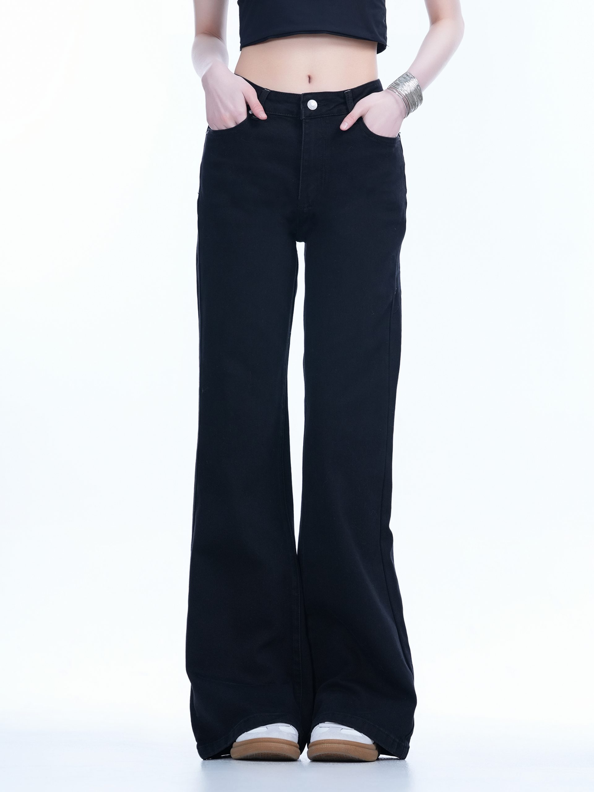 High-Waisted Retro Black Flared Jeans for Women, Slimming Floor-Length Summer Style, 90s Inspired Fashion High-Waisted Retro Black Flared Jeans for Women, Slimming Floor-Length Summer Style, 90s Inspired Fashion