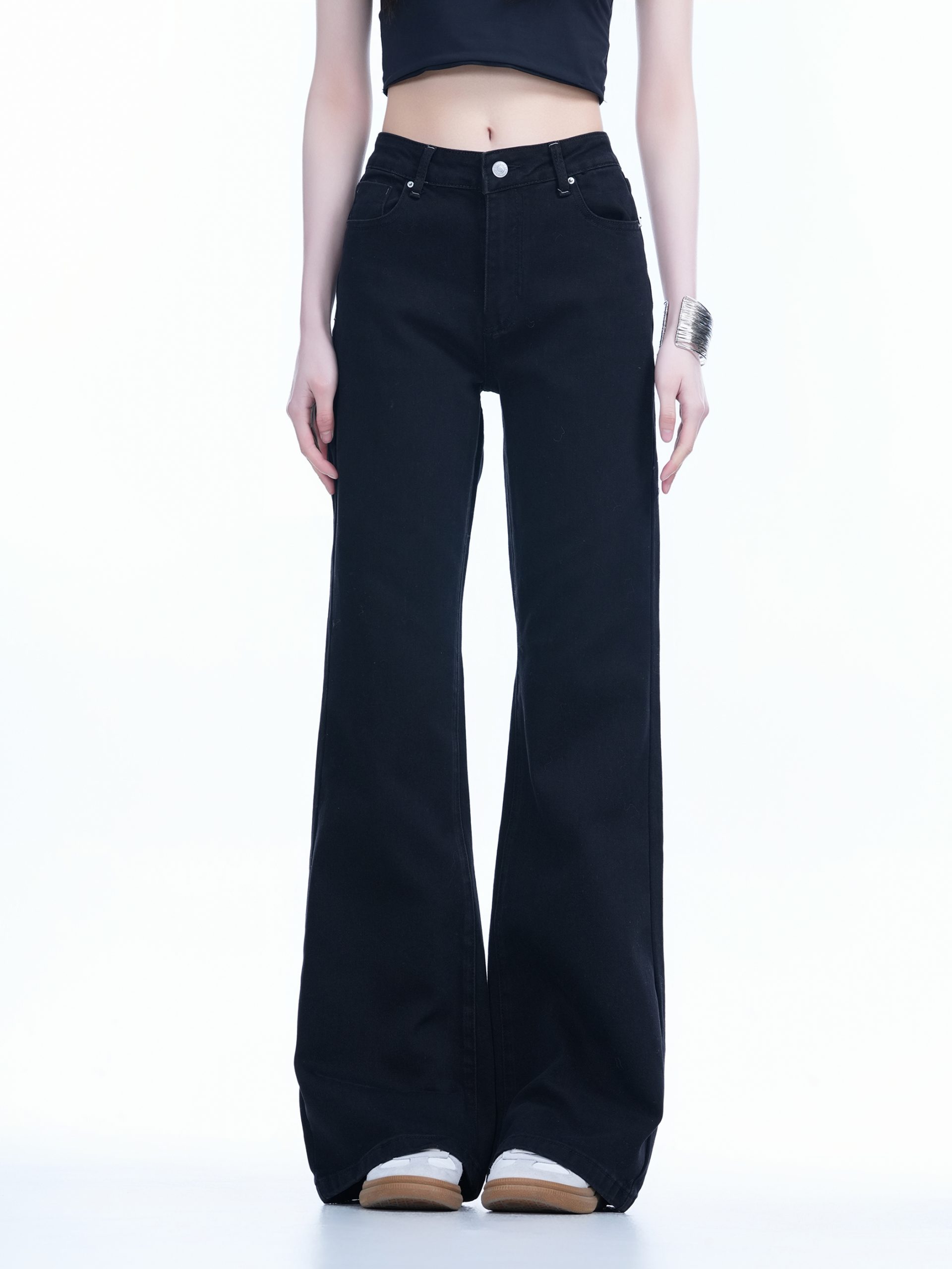 High-Waisted Retro Black Flared Jeans for Women, Slimming Floor-Length Summer Style, 90s Inspired Fashion High-Waisted Retro Black Flared Jeans for Women, Slimming Floor-Length Summer Style, 90s Inspired Fashion