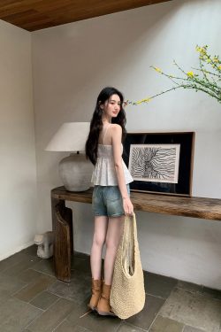 High-Waisted Retro Denim Shorts for Women - Casual Loose Slim Fit Summer Style - Petite Straight Cut Fashion 90s Trend