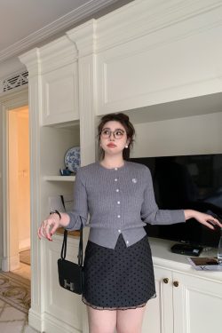 High-Waisted Sheer Polka Dot Skirt in Korean Retro Style for a Slightly Chubby Onii Look