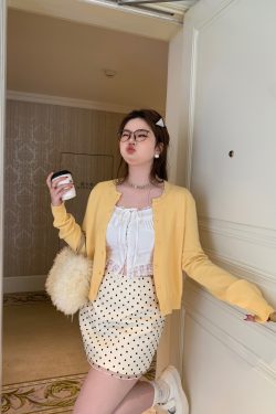 High-Waisted Sheer Polka Dot Skirt in Korean Retro Style for a Slightly Chubby Onii Look