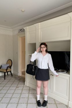 High-Waisted Sheer Polka Dot Skirt in Korean Retro Style for a Slightly Chubby Onii Look