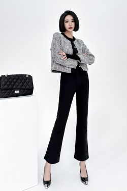 High-Waisted Slim Black Nine-Point Trousers for Women - Lightweight Flared Pants in Korean Style for Spring, Autumn, and Summer