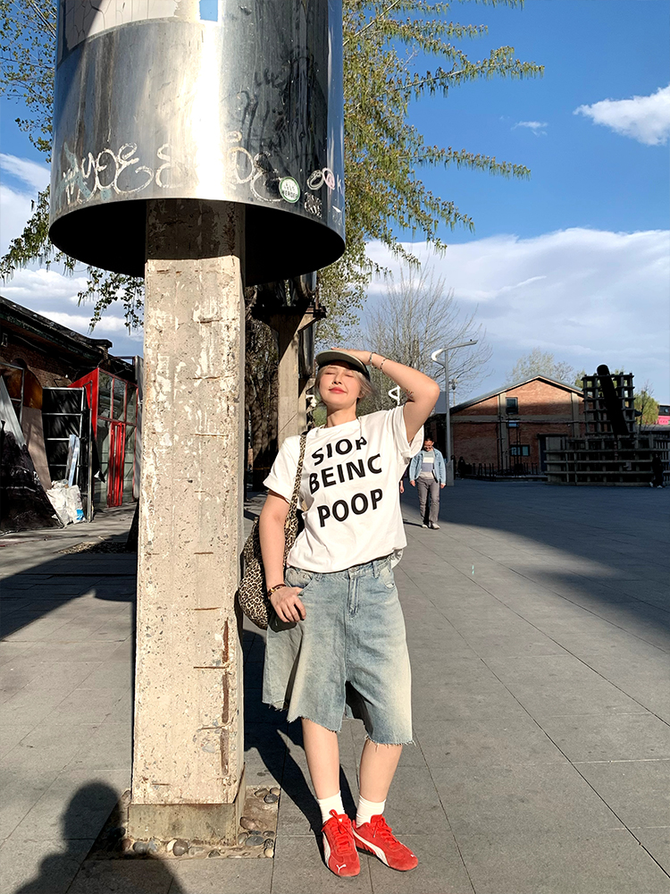 High-Waisted Slim Straight Wide-Leg Denim Pants for Women - Versatile Casual Style for Spring/Summer 2025 High-Waisted Slim Straight Wide-Leg Denim Pants for Women - Versatile Casual Style for Spring/Summer 2025