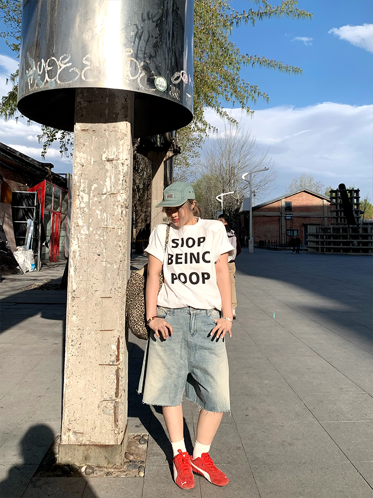 High-Waisted Slim Straight Wide-Leg Denim Pants for Women - Versatile Casual Style for Spring/Summer 2025 High-Waisted Slim Straight Wide-Leg Denim Pants for Women - Versatile Casual Style for Spring/Summer 2025