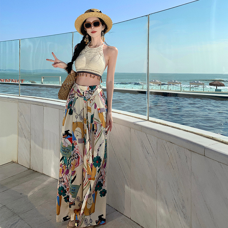 High-Waisted Split Wide-Leg Beach Pants for Women - Lightweight Sun-Protective Chiffon Vacation Trousers, Loose Draped Style High-Waisted Split Wide-Leg Beach Pants for Women - Lightweight Sun-Protective Chiffon Vacation Trousers, Loose Draped Style