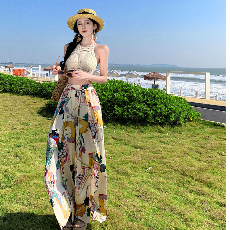 High-Waisted Split Wide-Leg Beach Pants for Women - Lightweight Sun-Protective Chiffon Vacation Trousers, Loose Draped Style High-Waisted Split Wide-Leg Beach Pants for Women - Lightweight Sun-Protective Chiffon Vacation Trousers, Loose Draped Style