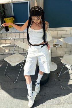 High-Waisted Women's Cargo Shorts - American Style Streetwear, Loose Casual Five-Point Summer Pants, Trendy White Straight-Leg Design