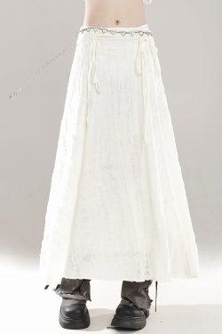 Holey Relaxed Long-Sleeve T-shirt for Women - Wasteland Style Spring Chic Sun Protection Loose Cover-Up Top