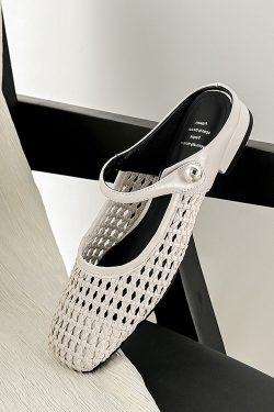 Hollow Woven One-Strap Low-Heeled Sandals for Women - Trendy Open-Toe Slippers in Italian Style, Perfect for Casual Outfits